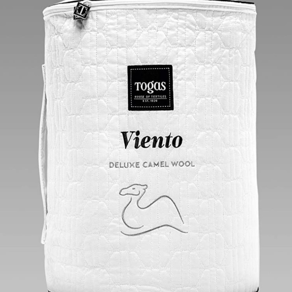 Togas Queen All Season Comforter